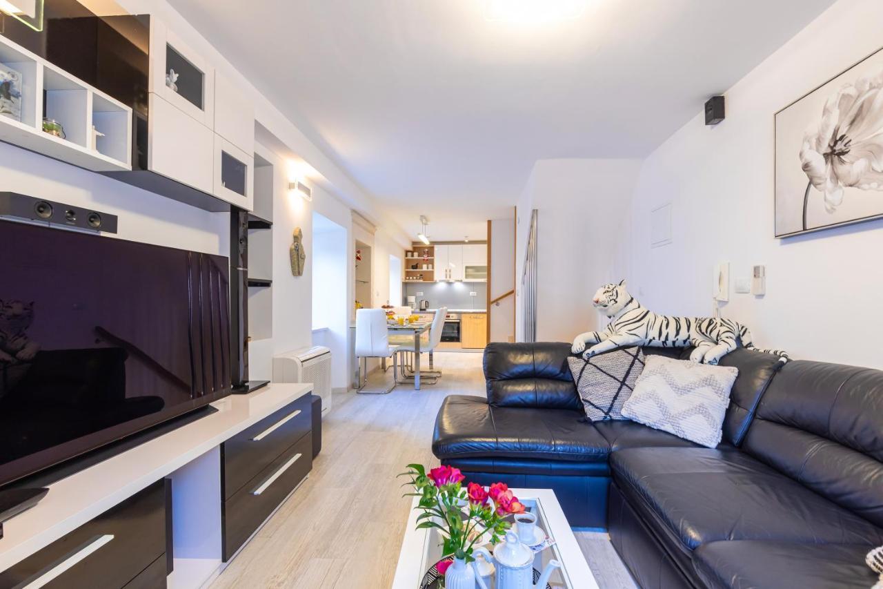 Domino Holiday Home Dubrovnik Bagian luar foto